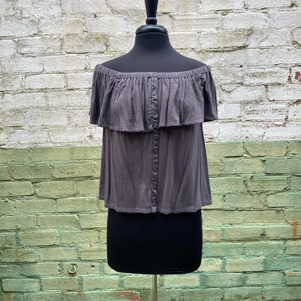 AMERICAN EAGLE Off-Shoulder Tiered Top